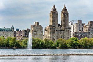 1280px-NYC_-_San_Remo_Apartments