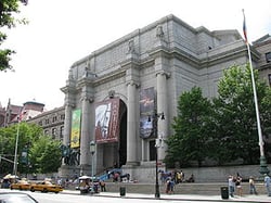 English: Front view of the American Museum of ...